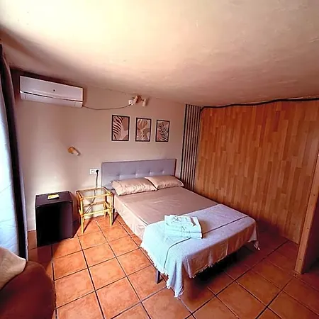Hotel Hakuna Matata Busot